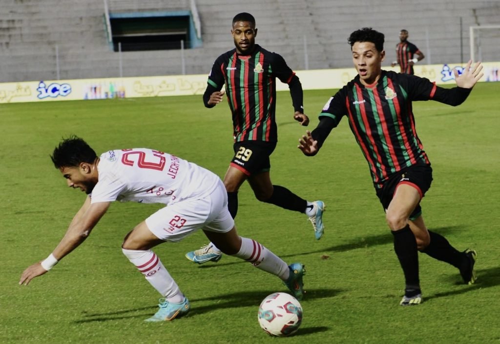 علاء يقتنص هدف الفوز للجيش الملكي ويقفز به للصدارة