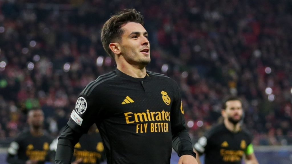 اجتماع سري دار في مراكش بين الجامعة وبراهيم دياز ووالده