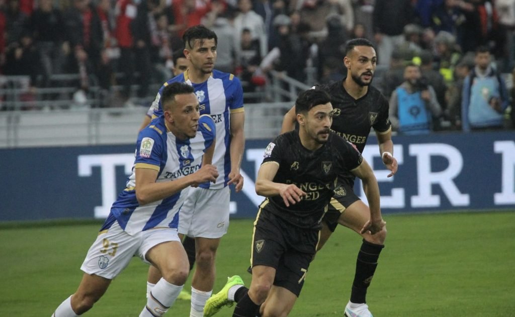 إدارة المغرب التطواني تخصص منحة استثنائية للاعبيها قبل لقاء الديربي