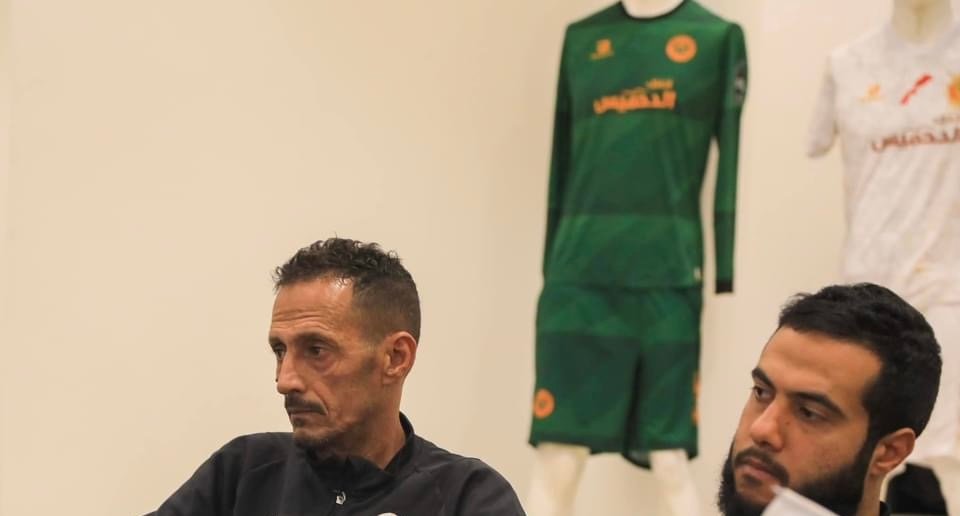 الكاف يصادق على قميص نهضة بركان في الإجتماع التقني رغم اعتراض الياسما