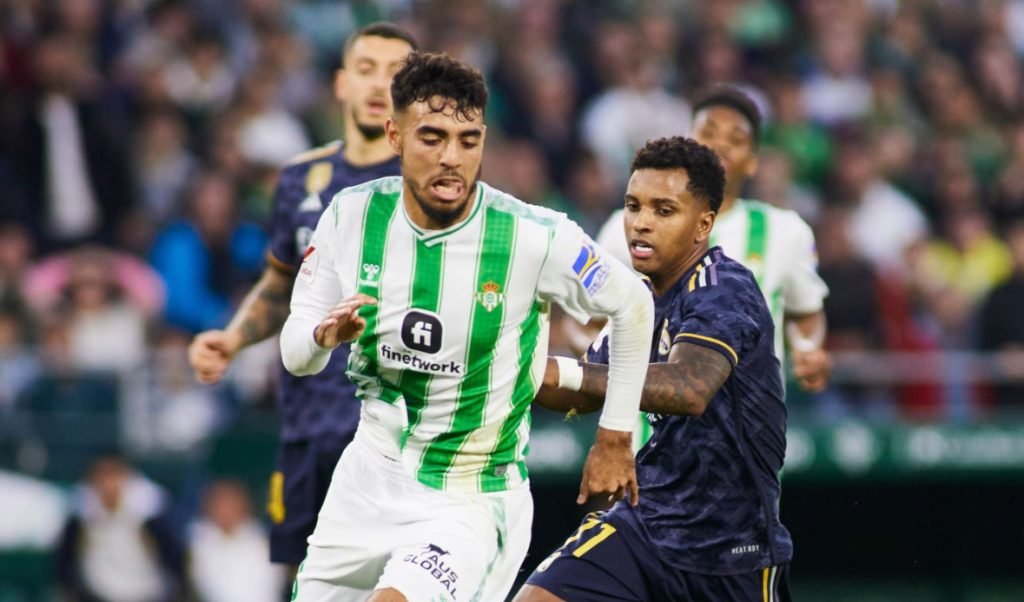 شادي يغيب عن لقاء ريال مدريد بسبب تدخل كريستال بالاس