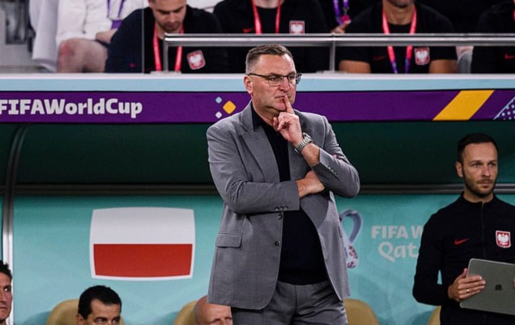 البولندي تشيسلاف يخوض أول تجربة إفريقية بالمغرب