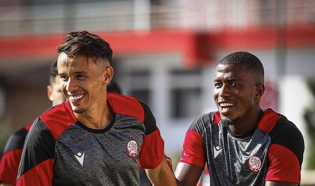 الوداد يفسخ عقد كدارين بعد شجاره مع موكوينا