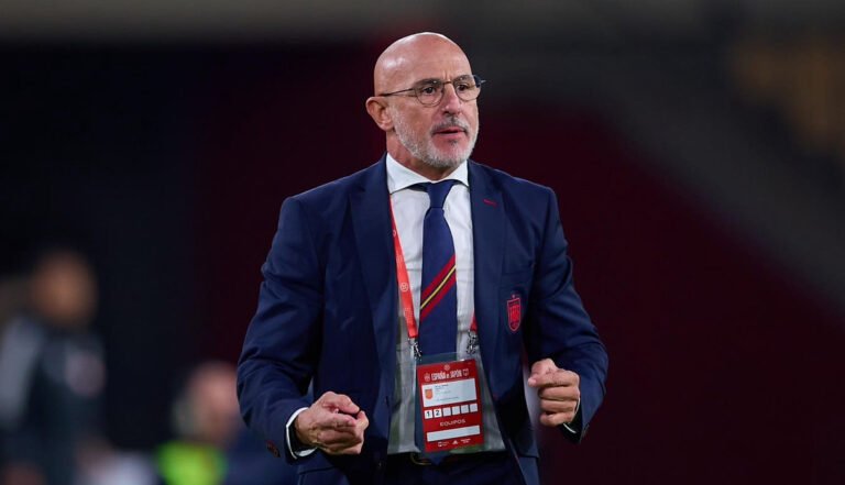 لويس دي لافوينتي يهدد بمغادرة المنتخب الإسباني