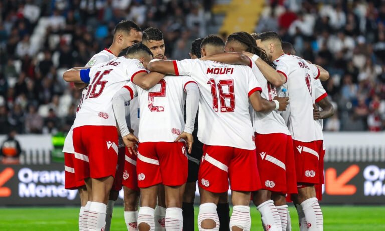 الفيفا تفرض رسميا عقوبة المنع من الإنتدابات على الوداد الرياضي