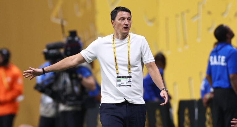 مدرب العين: لاعبو الوداد يركضون كثيرا ونتشارك نفس المشكلة