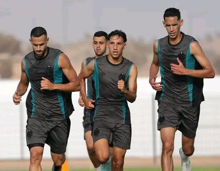 الرجاء يواصل تدريباته بأكادير استعدادا للبطولة الوطنية