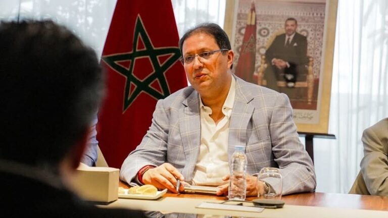ايت منا يعجز عن حسم صفقات مهمة للوداد الرياضي