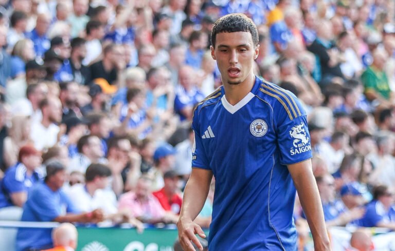 الخنوس يتوج بجائزة أفضل لاعب في الجولة الأولى للتشامبيونشيب