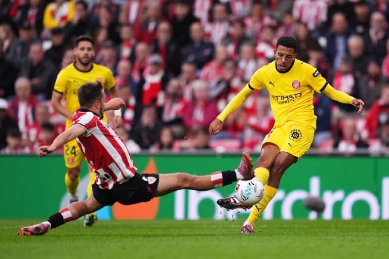 عز الدين أوناحي ينفرد برقم عربي مميز في الدوريات الكبرى