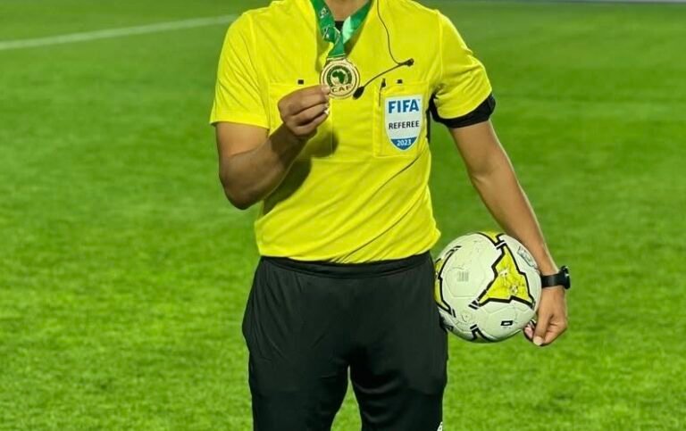 الكاف يختار مغربي وجزائري لتمثيل شمال إفريقيا في لجنة الحكام الجديدة