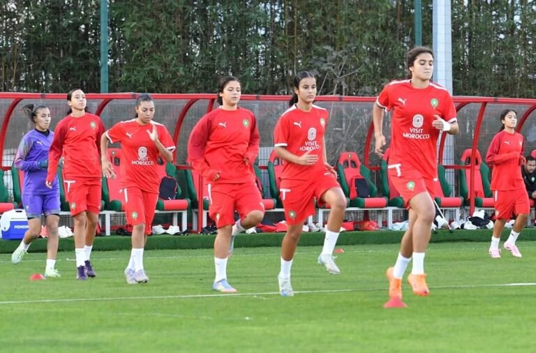 المنتخب الوطني النسوي يواصل تدريباته استعدادا لمواجهة نظيره الكوري الشمالي