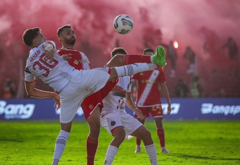 إدارة أولمبيك آسفي تحتج على التحكيم وتتهم الرياضية بإخفاء اللقطات