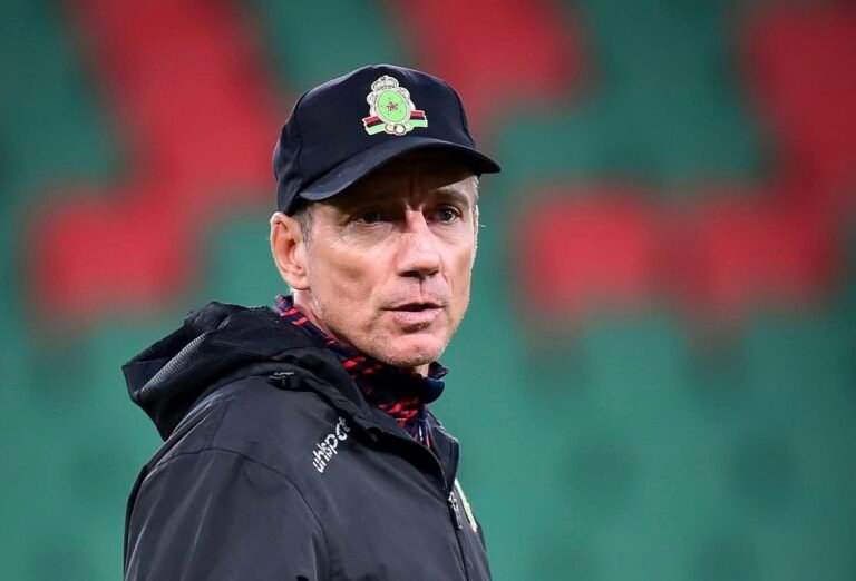 الضغوطات الجماهيرية تفرض على سانتوس تغيير التشكيلة قبل لقاء الأهلي