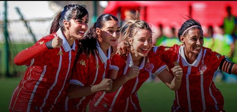 الوداد يحقق فوزه التاسع تواليا ويواصل صدارة الترتيب