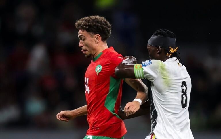 الجامعة تمنع العيناوي من البقاء في روما وتستجيب لطلب مزراوي بالبقاء نائل العيناوي