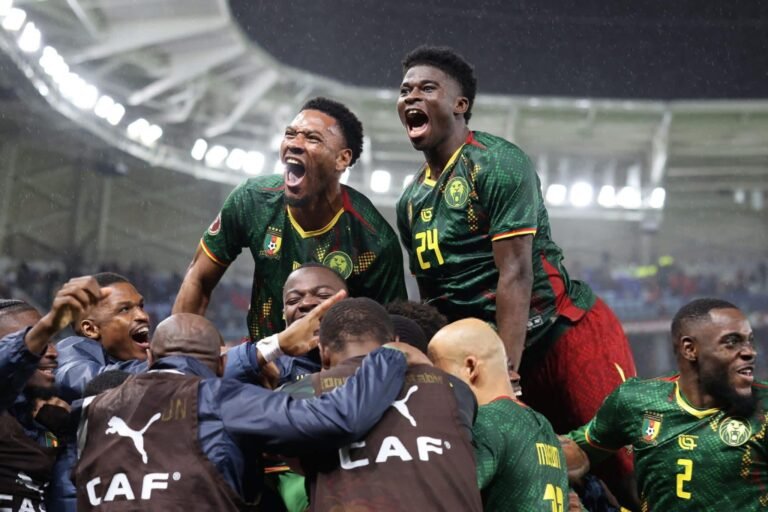 المنتخب الكاميروني أقصى البلدَ المنظِّم 7 مرات في تاريخه
