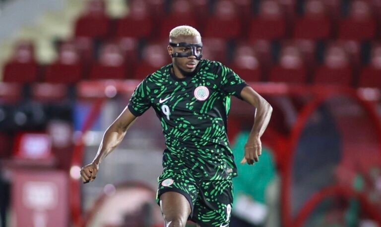 تدخل أعلى سلطة في نيجيريا لإقناع أوسيمين بالبقاء في المغرب