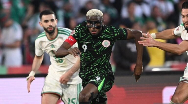 نيجيريا تقسو على الجزائر وتضرب موعدا حارقا مع المنتخب المغربي