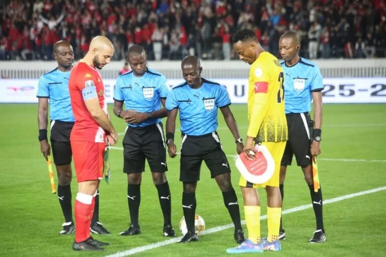 مانييما يخسر جهود عميده قبل مباراة الوداد الرياضي