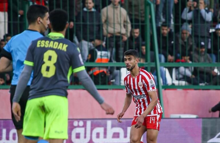 اتحاد تواركة يوقف قطار النادي المكناسي في الملعب الشرفي