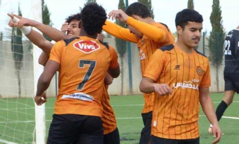 نهضة بركان يفوز بخماسية ويعتلي المركز الثاني