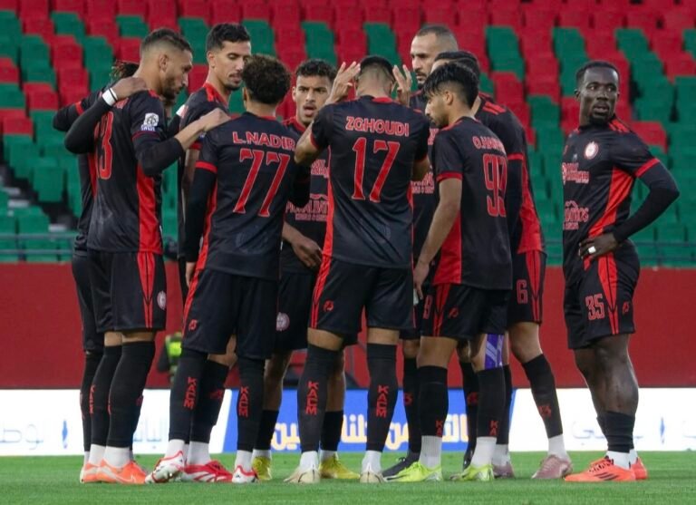 الكوكب المراكشي يختار الحارثي ويرفض اللعب في الملعب الكبير لمراكش