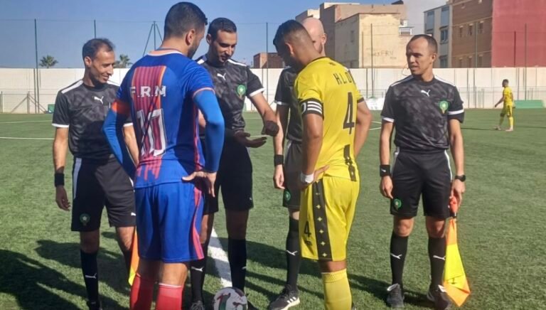 الجملاري يقود دربي الشرق بين حسنية لازاري وفتح الناظور