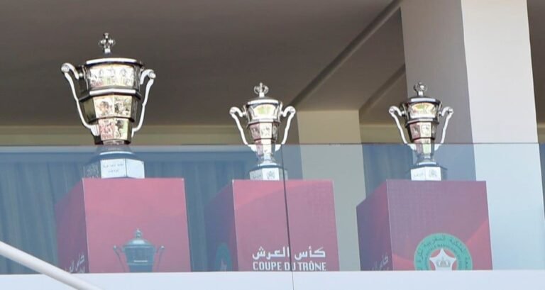 نهضة بركان يتوج بلقب كأس العرش بسداسية على الرجاء