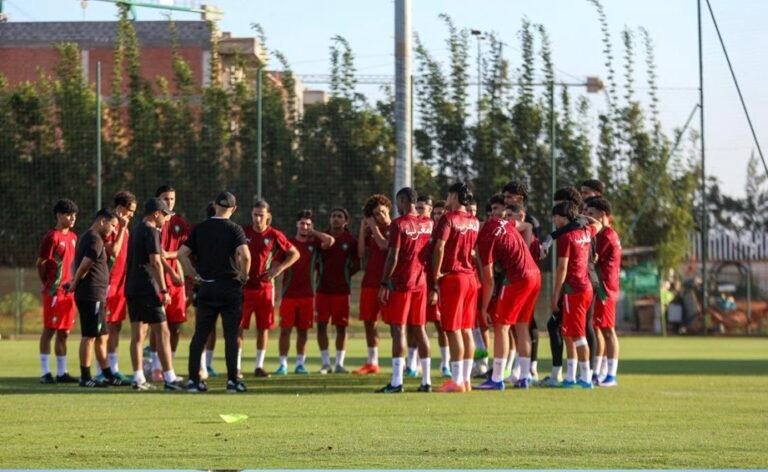 المنتخب الوطني ينهي تدريباته استعدادا لمواجهة نظيره المصري