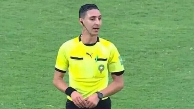 أمين المعطاوي يقود مباراة الوداد الرياضي وحسنية أكادير
