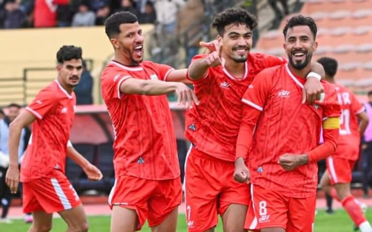 اتحاد الخميسات يضع الرجل الأولى في بطولة القسم الثاني