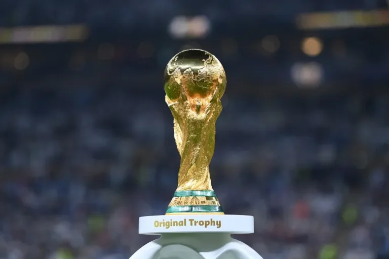 الفيفا تكشف عن حكام أول 4 مواجهات في المونديال