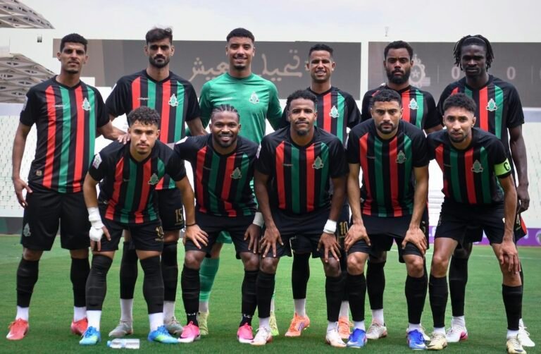 الجيش الملكي يطيح بالكوكب وينفرد بصدارة البطولة