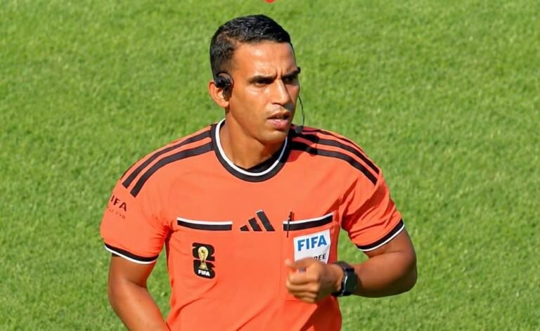 جلال جيد الحكم الإفريقي الوحيد الذي أدار دور 32 ويكسب نقاط مهمة