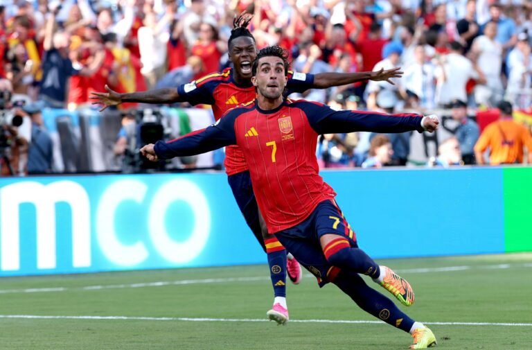 منتخب إسبانيا يتوج بطلا للعالم للمرة الثانية في تاريخه