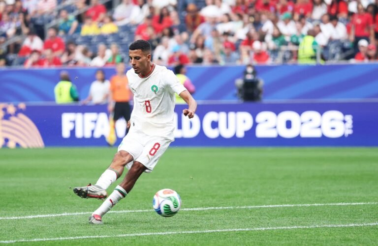 نادي الإتحاد يتحرك للتعاقد مع نجمي المنتخب المغربي
