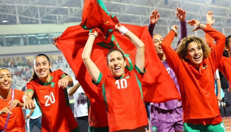 قمة ساخنة بين المنتخب الوطني ونظيره الجزائري في كأس أمم إفريقيا