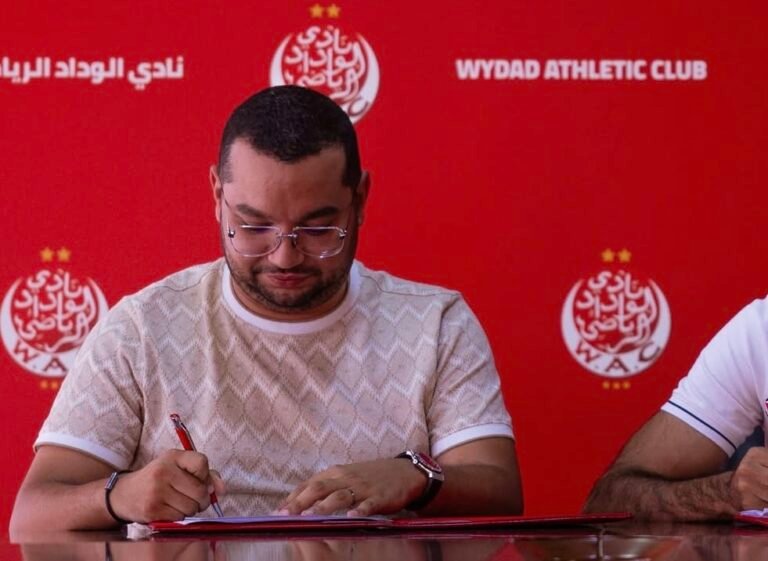 الفيفا تضيف ملف سادس للوداد وتعقد مهم رفع عقوبة المنع من الإنتدابات