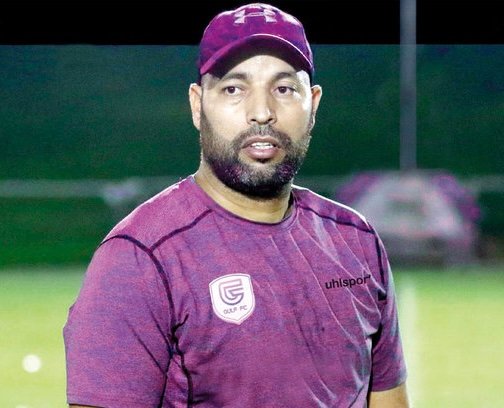 أحمد مجاهد يقترب من تدريب فريق النادي القنيطري