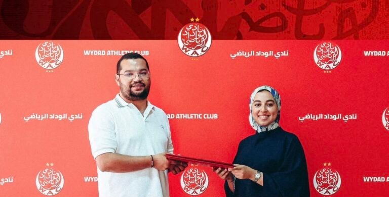 الوداد يعين إكرام الزعلي مسؤولة عن كرة القدم النسوية