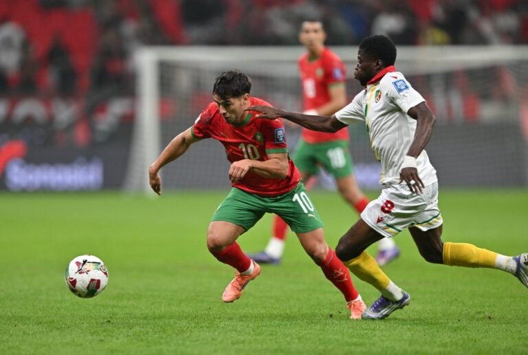 المنتخب المغربي يتفاوض مع منتخبات متوسطة بعد تأخره في تحديد المباراة الودية