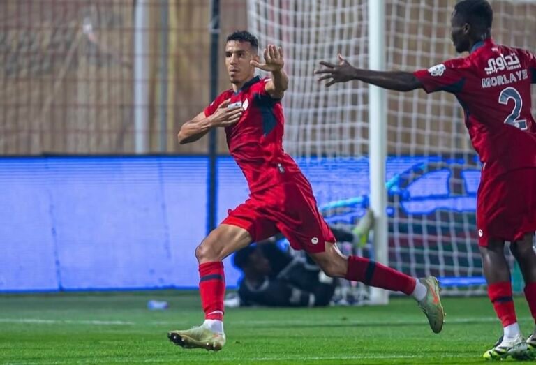 غياب الإختيارات يدفع نهضة بركان إلى التفاوض مع جمال حركاس جمال حركاس
