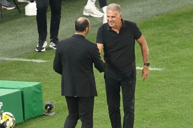 المنتخب المغربي يواجه كارلوس كيروش ويسعى لفك العقدة التاريخية