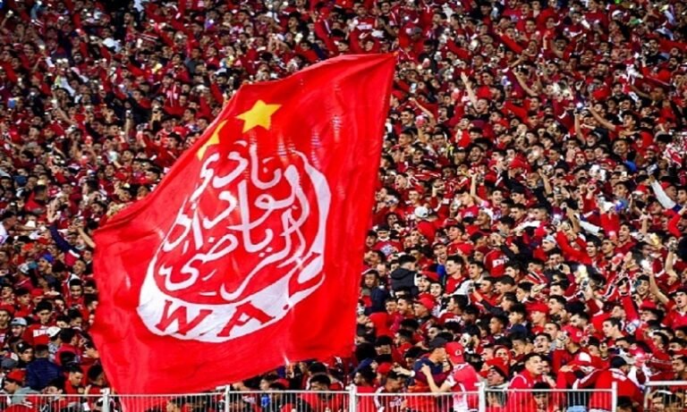 الوداد يعلن رسميا منع جماهيره من حضور مباراة الدفاع الحسني الجديدي
