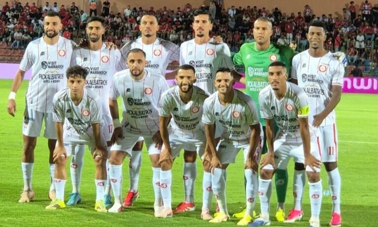 الكوكب المراكشي يحقق الفوز الأول على حساب مضيفه النادي المكناسي